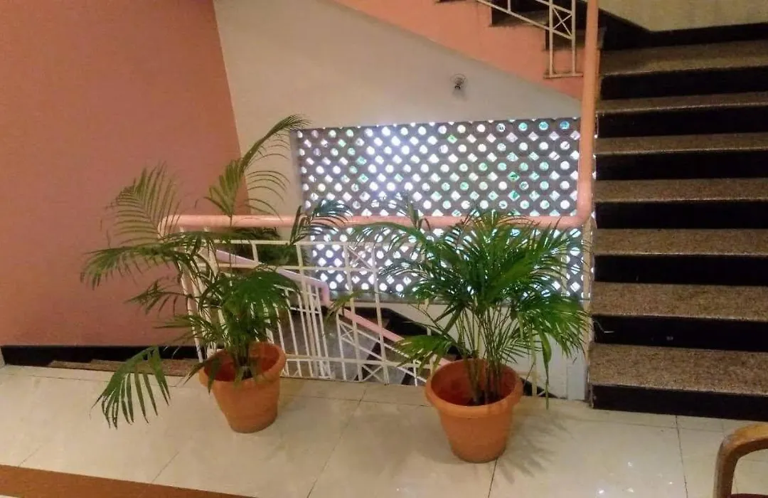 Gunrock Manor-1
