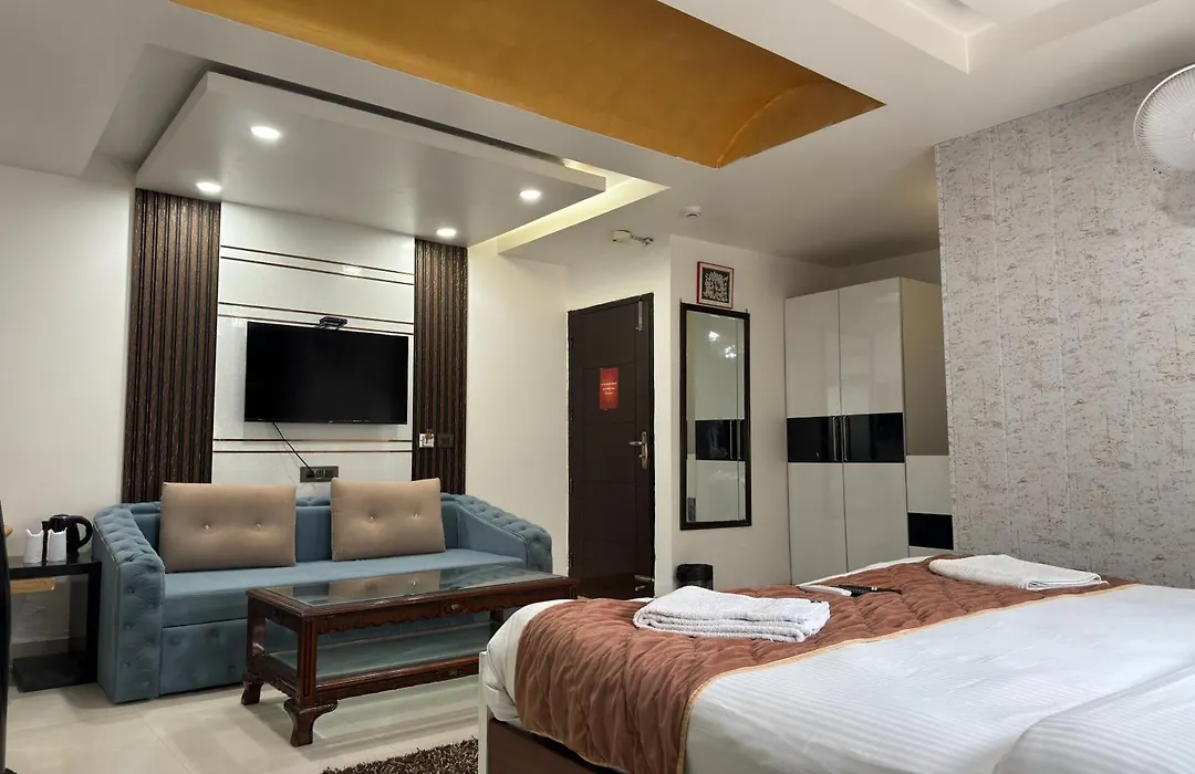 Hotel The Daanish Residency - Karol Bagh-1