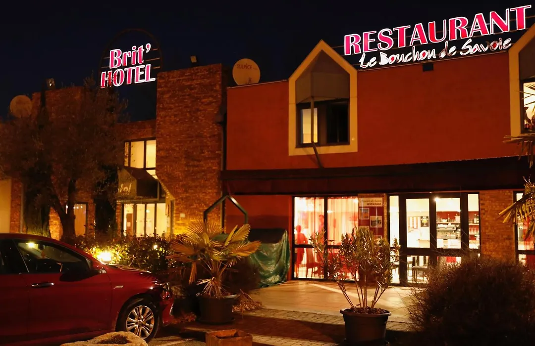 Brit Hotel Chambery-1