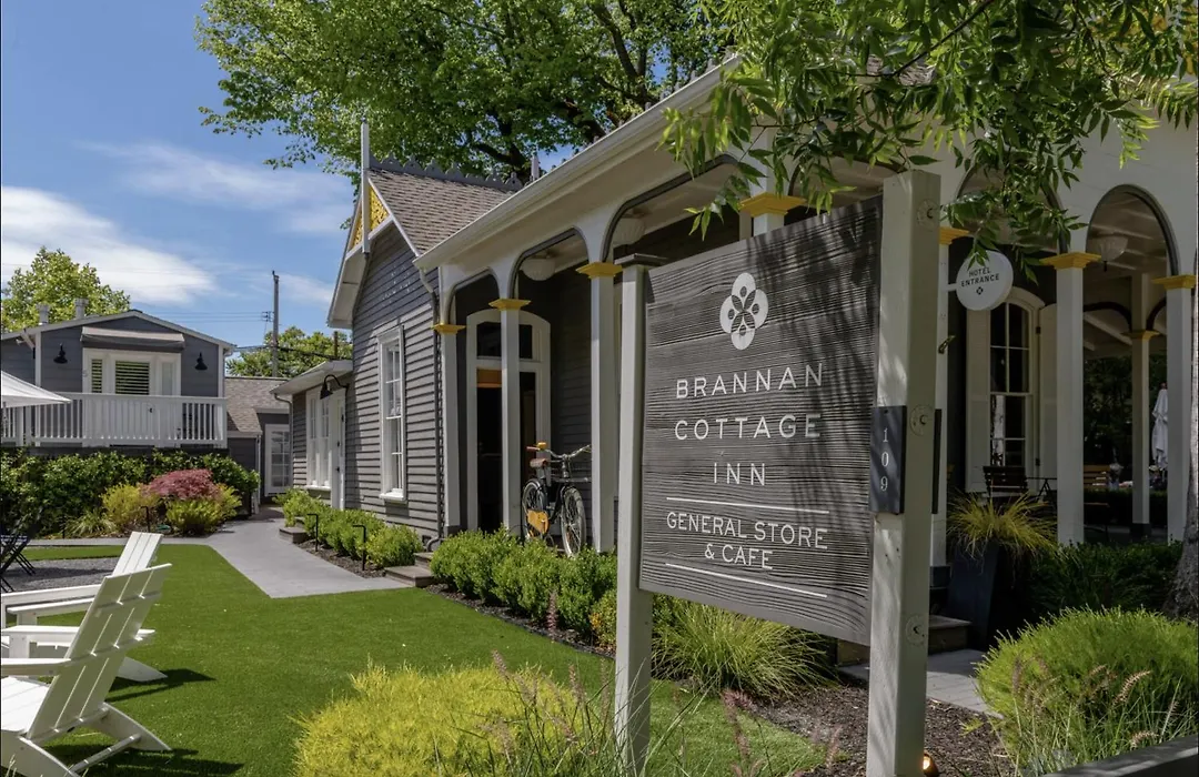 Brannan Cottage Inn-1