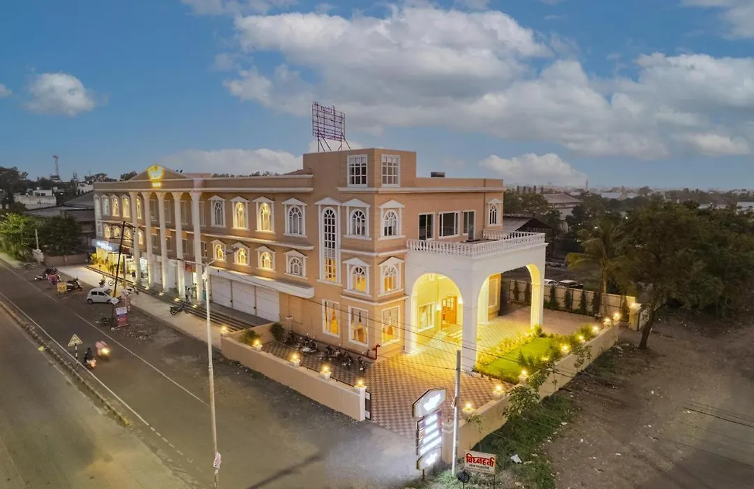 Hotel Utsav Square-1
