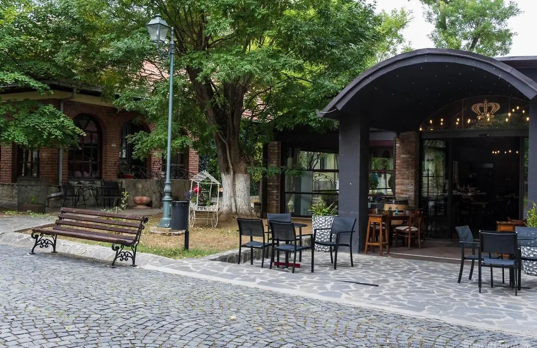 Queen Maria Estate Apartments Winery Restaurant-1