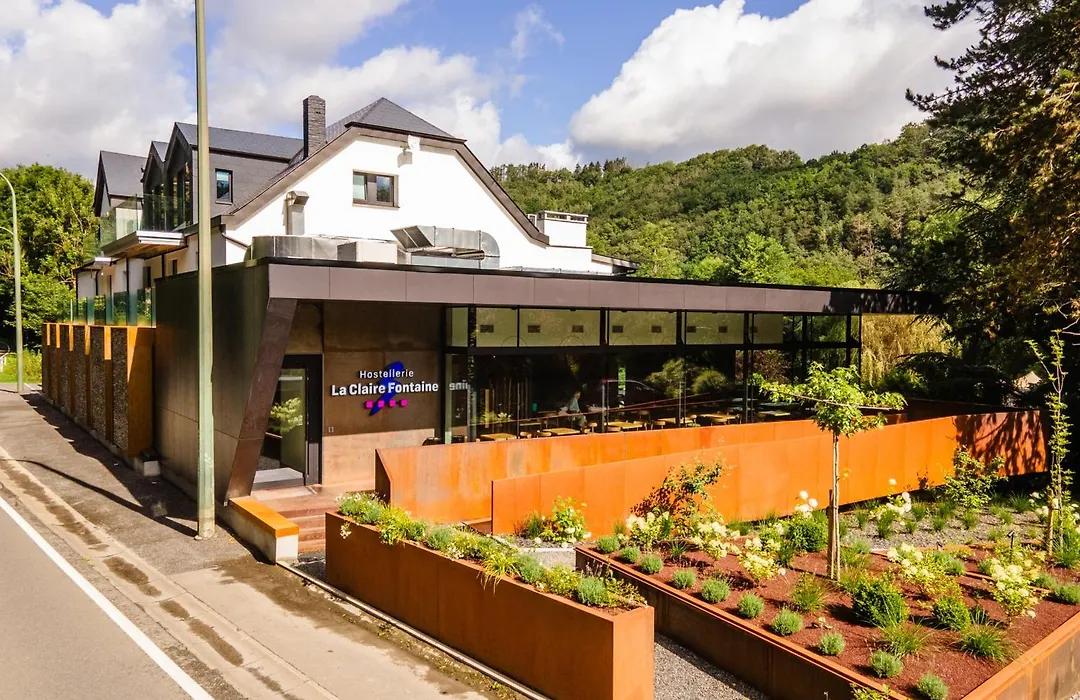 Logis Hostellerie De La Claire Fontaine-1