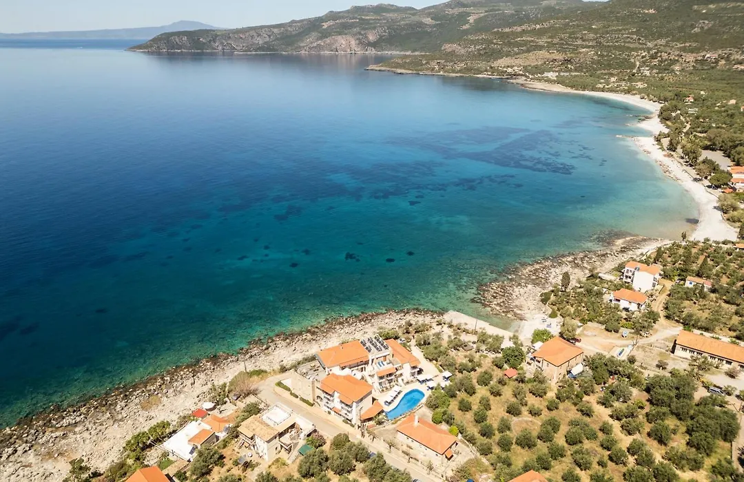 Hotel Liakoto-1