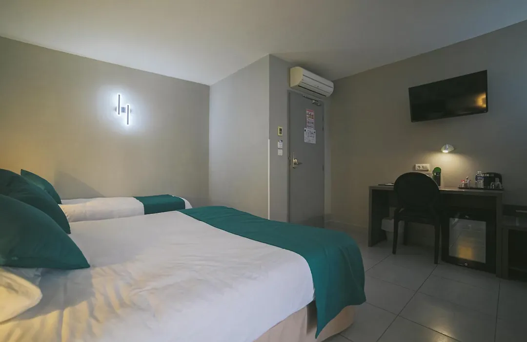 Holidays & Work Hotel-1
