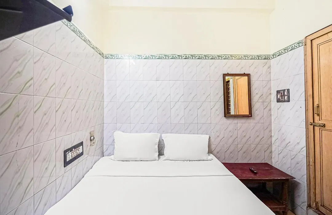 Spot On Venkata Sai Residency-1