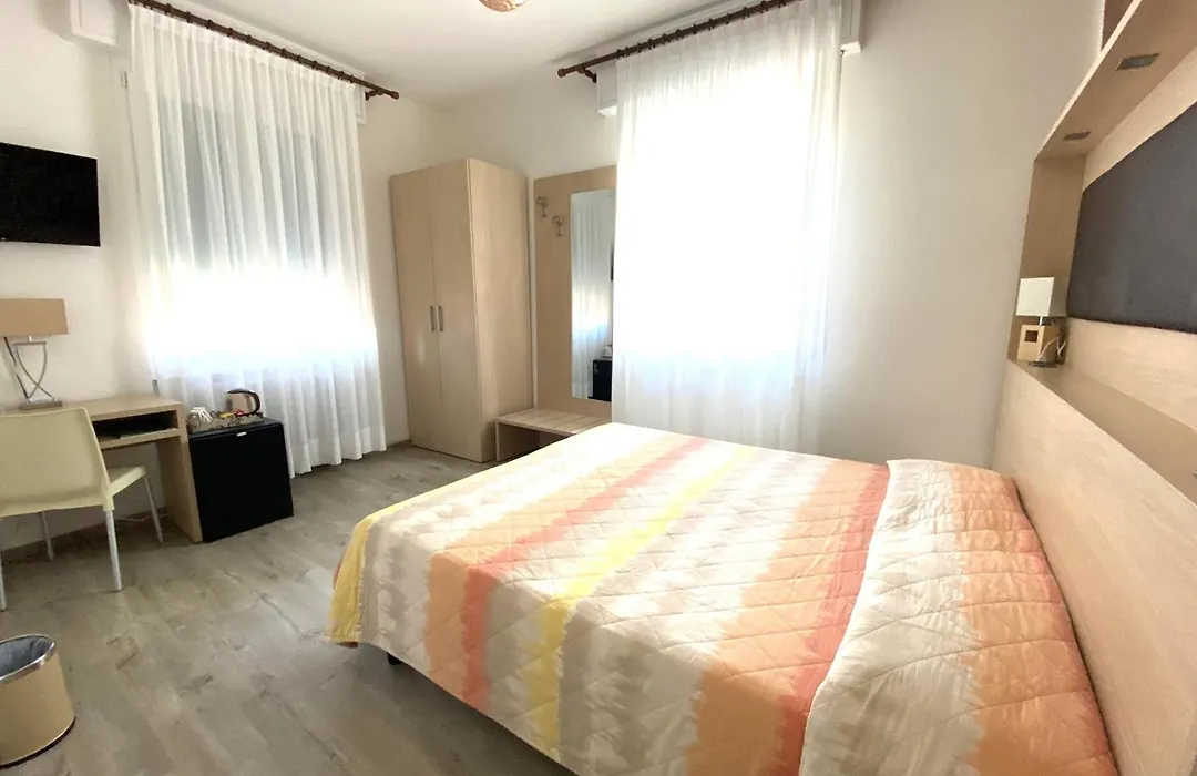 Hotel Alpino-1