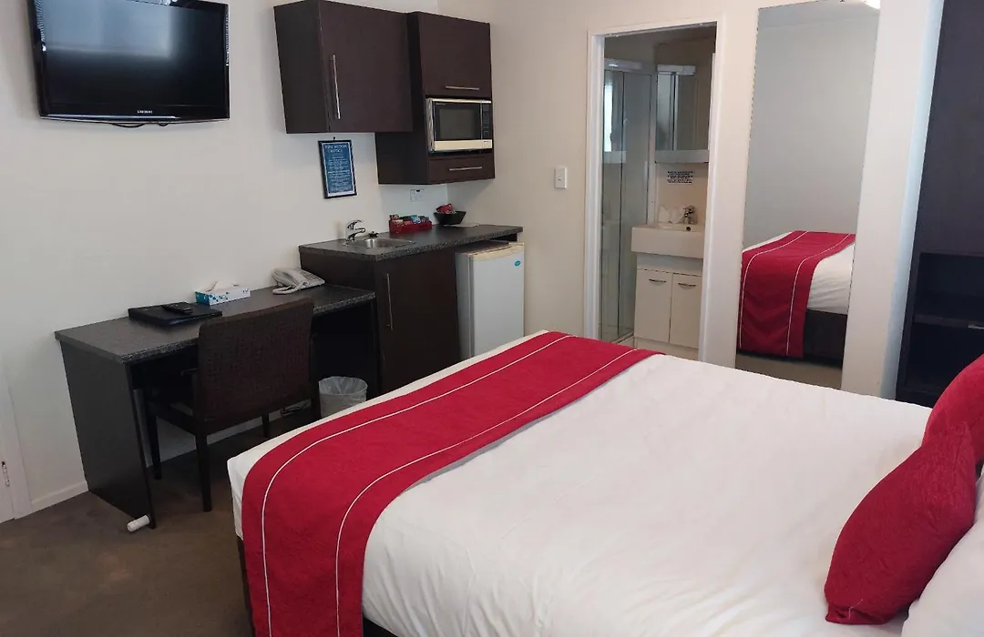 At Eden Park Motel-1