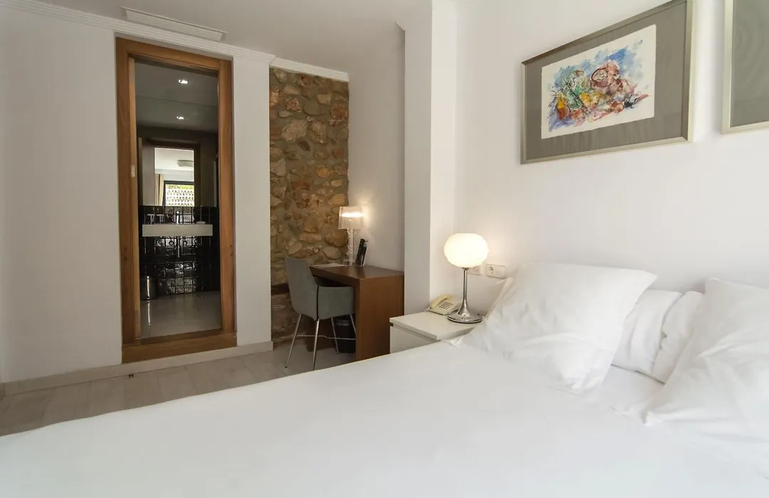 Hotel Nou Roma-1