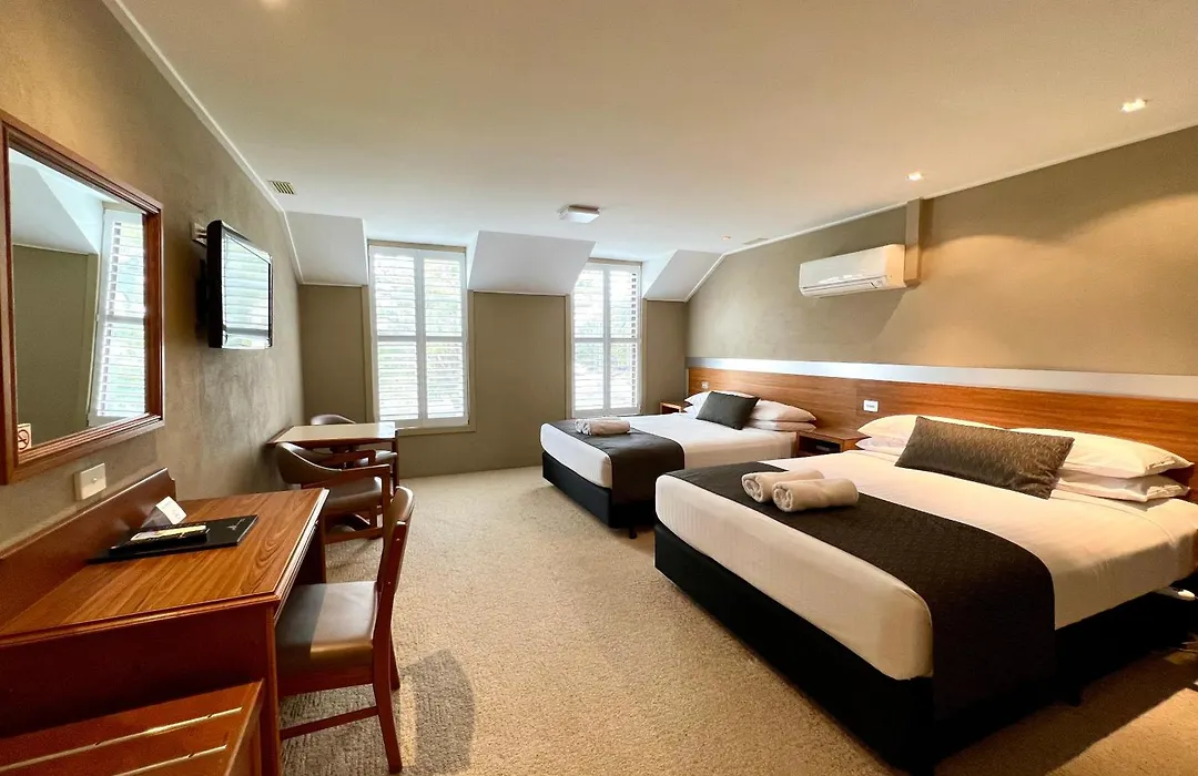 Seacombe House Motor Inn Port Fairy-1