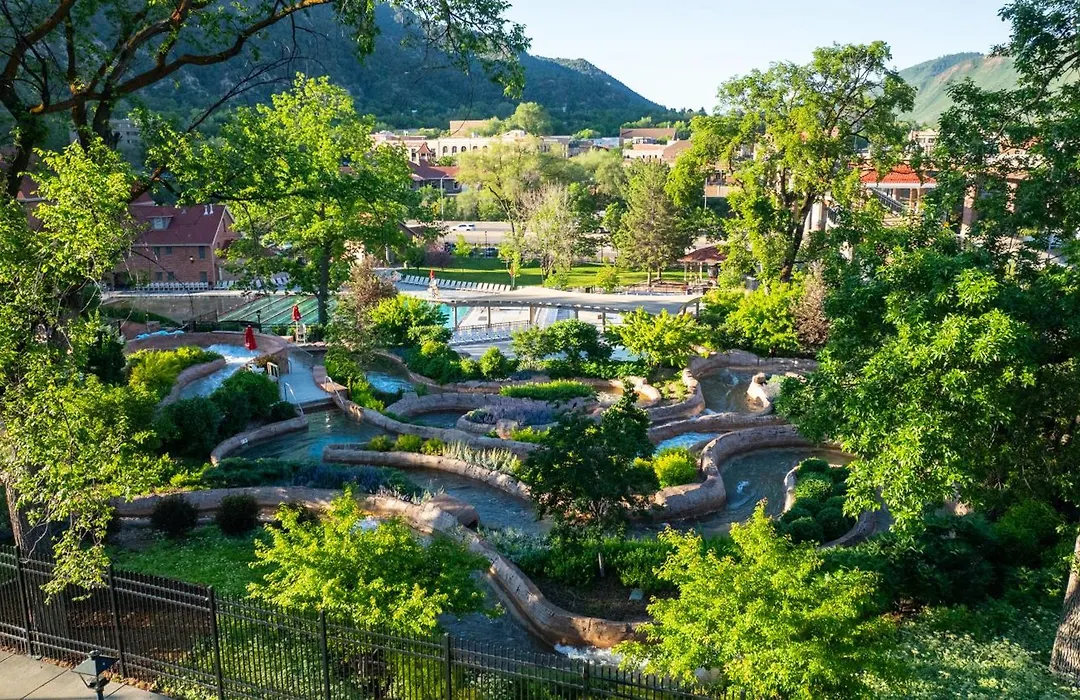 Glenwood Hot Springs Resort-1