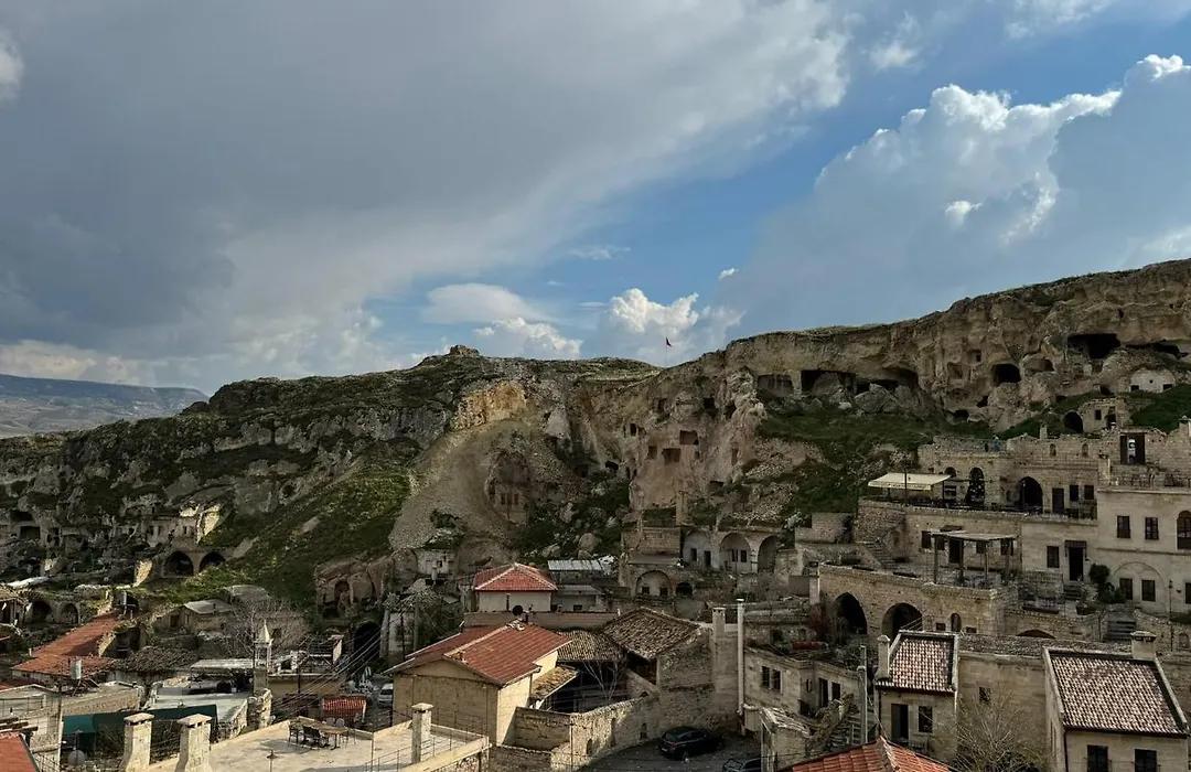Solem Cave Suites-1