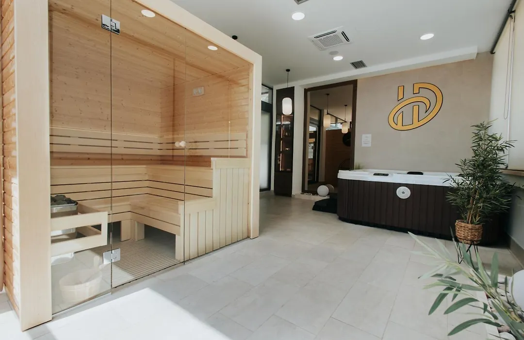 Hotel Diplomat By Aycon-1