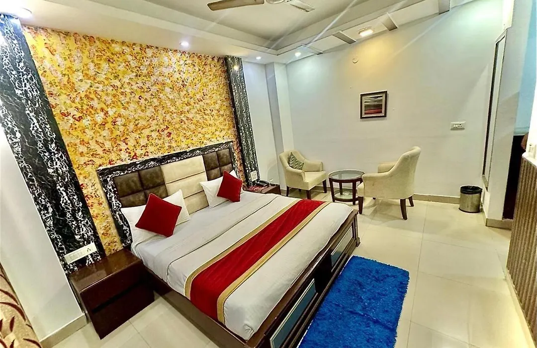 Hotel Vista Inn, Karol Bagh, New Delhi - Near Metro-1