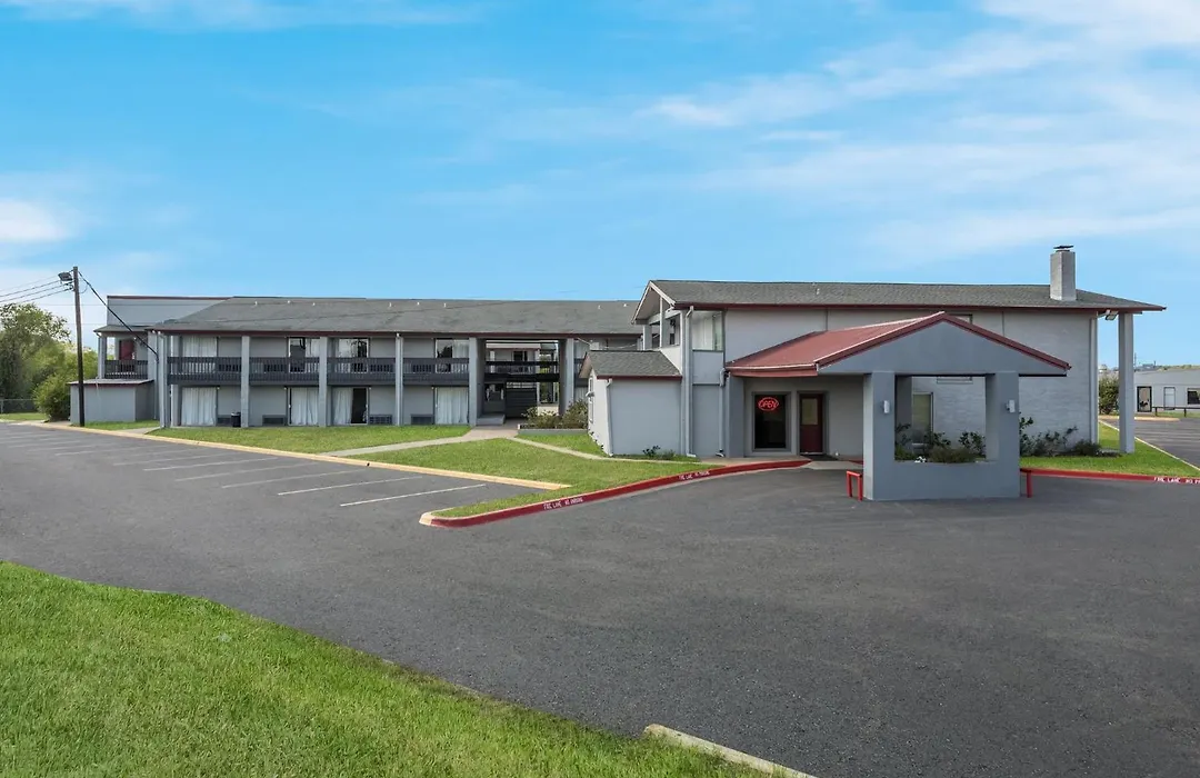 Red Roof Inn Madisonville-1
