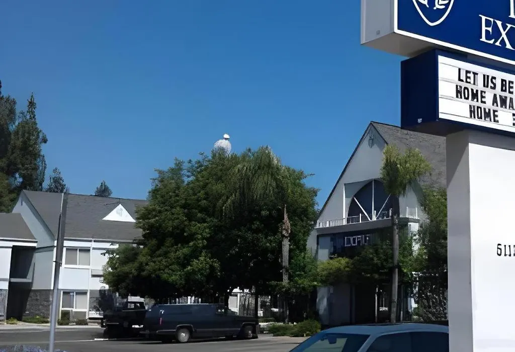 Quality Inn Fresno Yosemite Airport-1