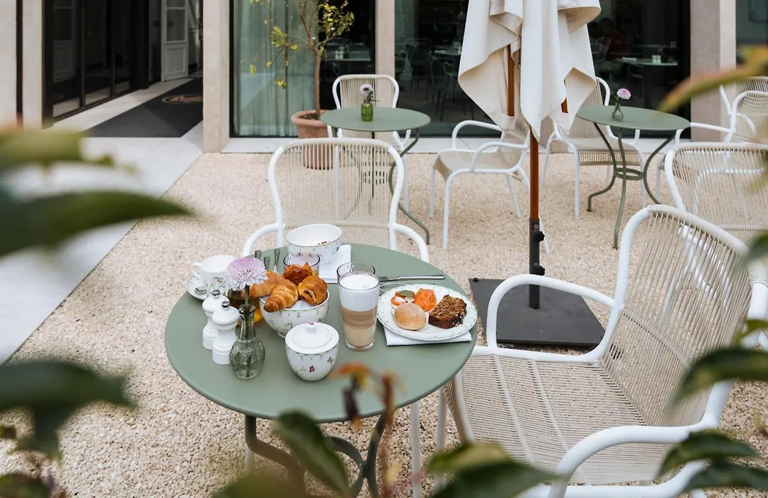 De Tuilerieen - Small Luxury Hotels Of The World-1