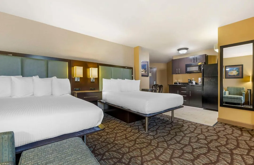 Best Western Plus Oceanside Palms-1