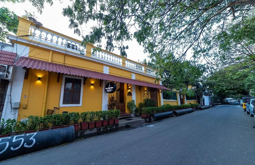 Dumas Guest House-1
