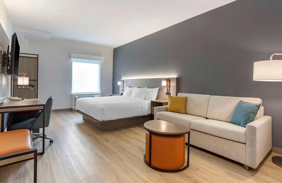 Four Points By Sheraton Newark Airport-1