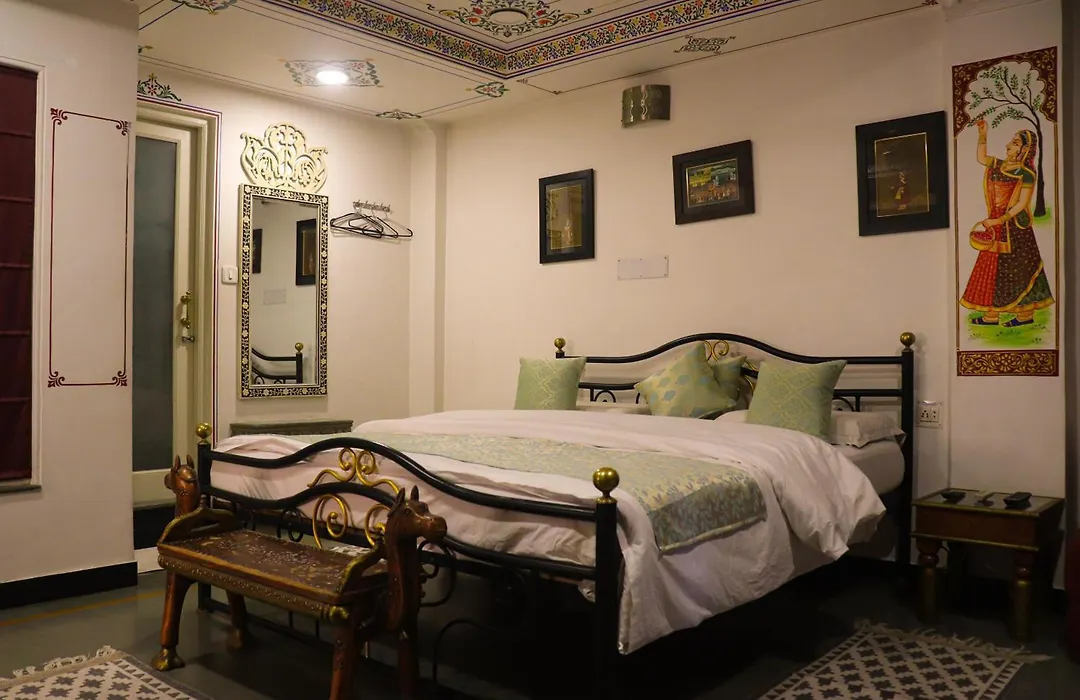 Hotel Mewar Haveli - At Lake Pichola-1