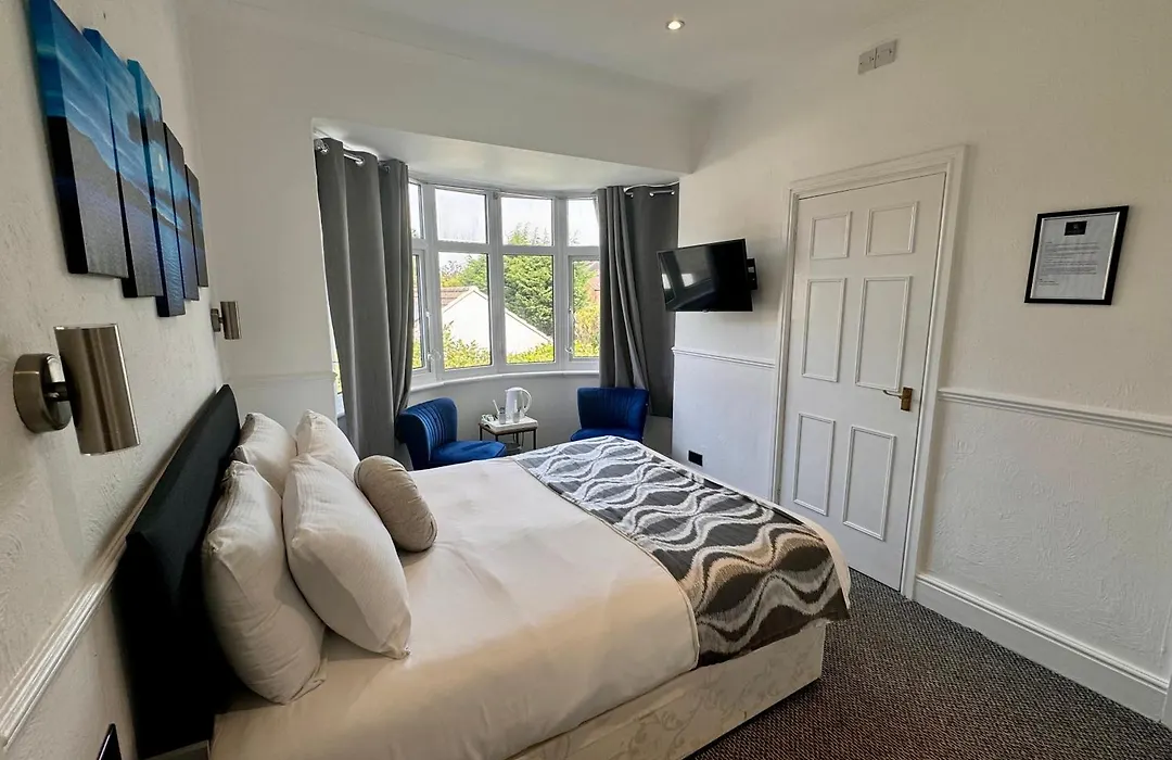 Charnwood Regency Guest House-1