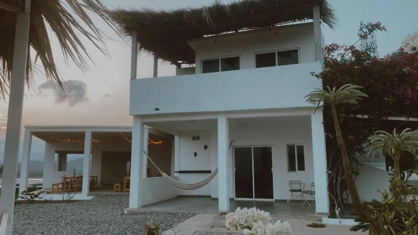 Bungalows Punta Conejo-1