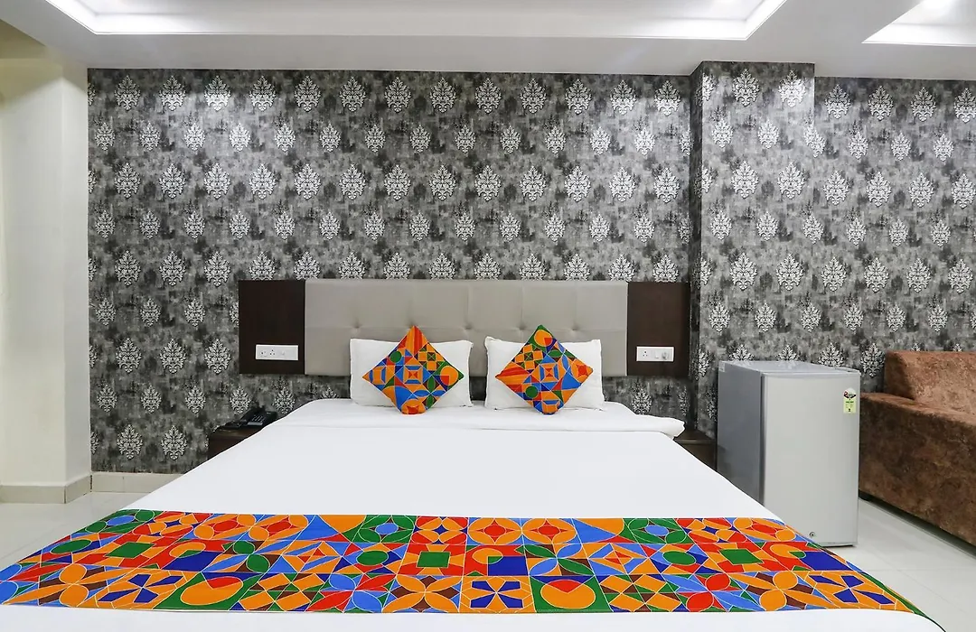 Fabhotel Royal Signature - Nr Hitech City-1