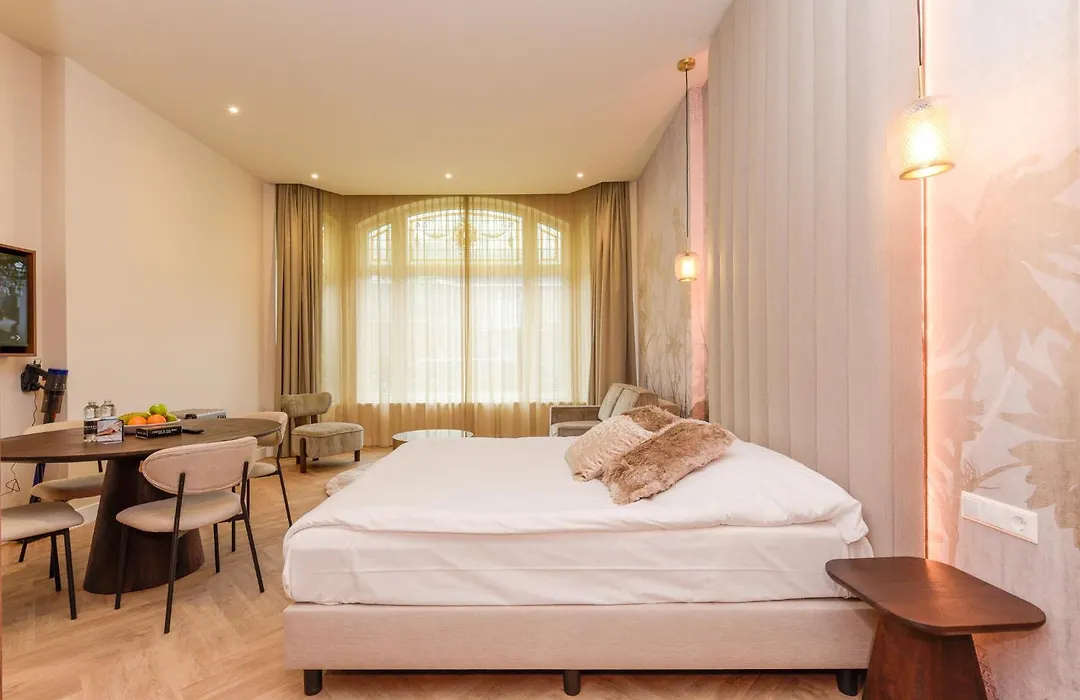 Novallure Villa Margaretha - Short Stay Apartments-1