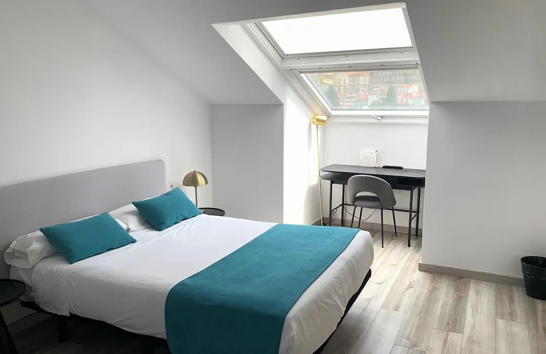 Hotel Pombal Rooms-1