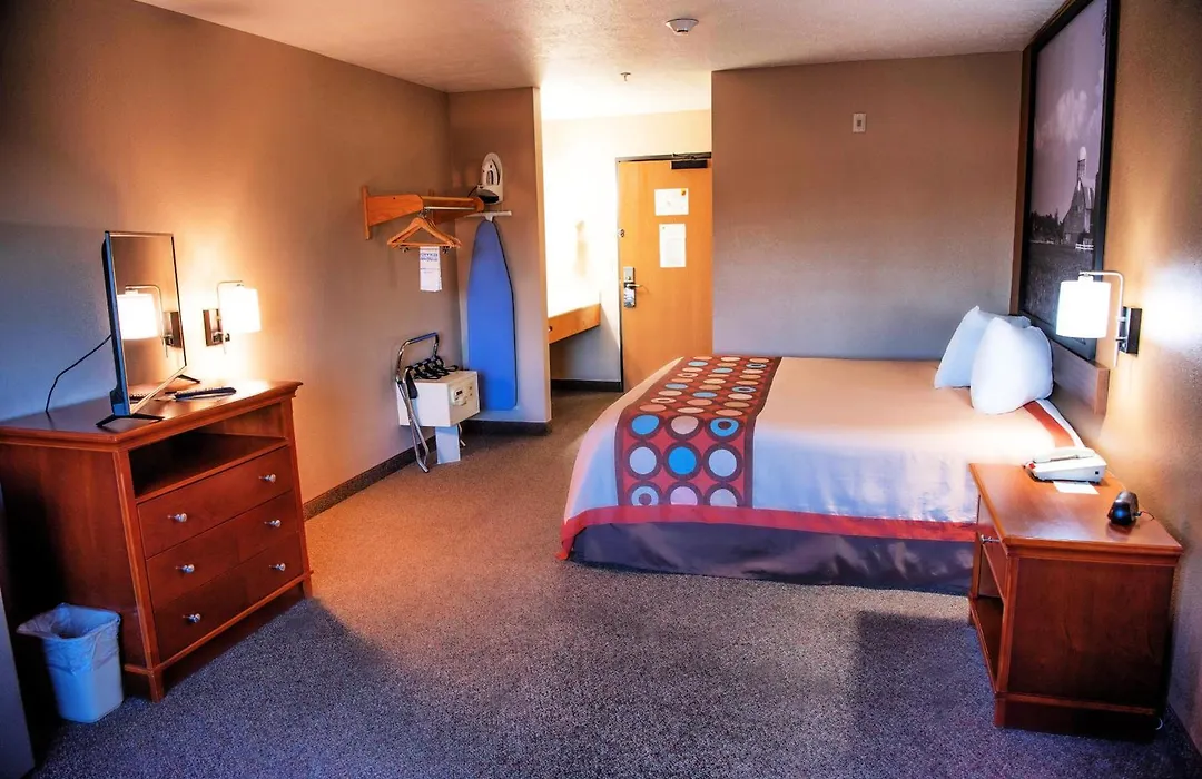 Super 8 By Wyndham Gallipolis Pt Pleasant Area-1