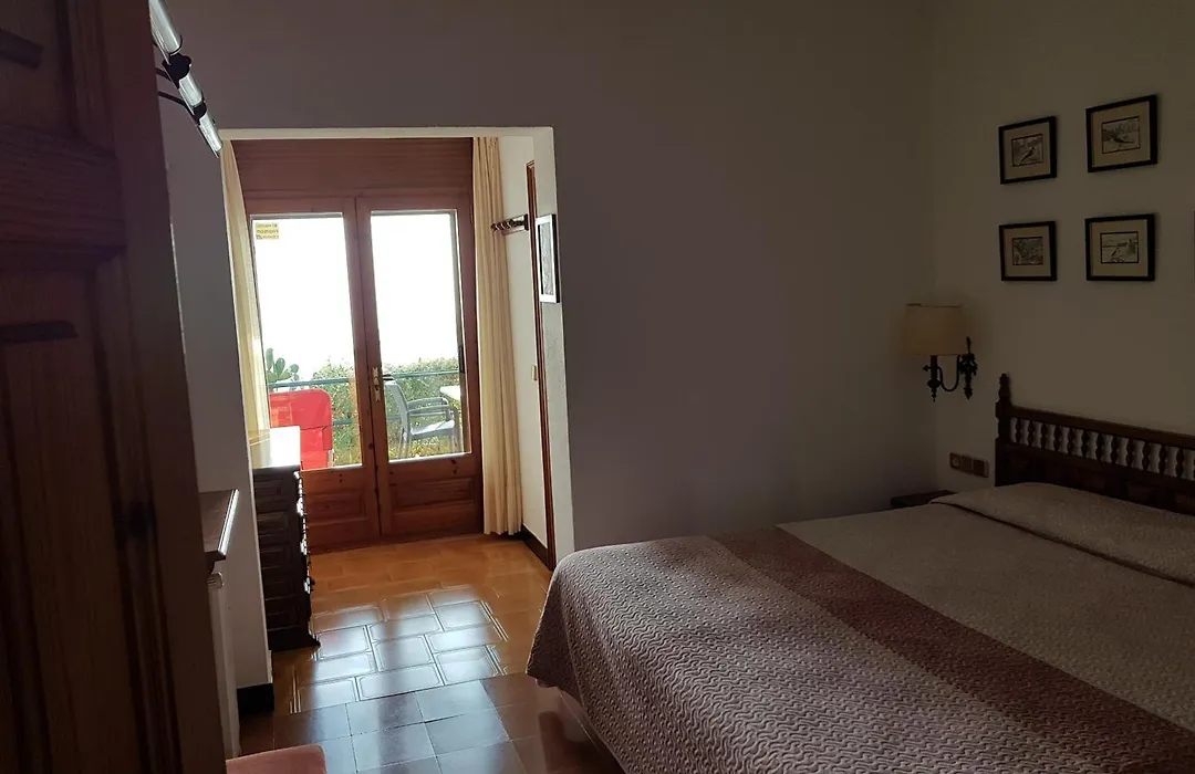 Hostal Sa Barraca - Adults Only-1