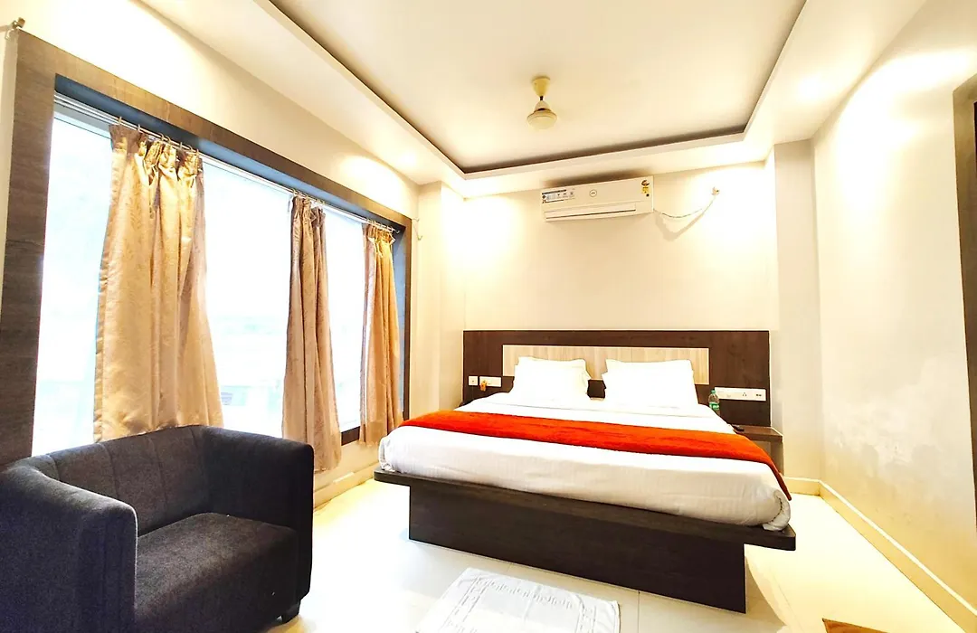 Hotel Home Town Puri Near Sea Beach And Temple - Fully Ac Hotel With Lift, Wifi And Parking Facilities - Best Seller Hotel Near Golden Beach-1