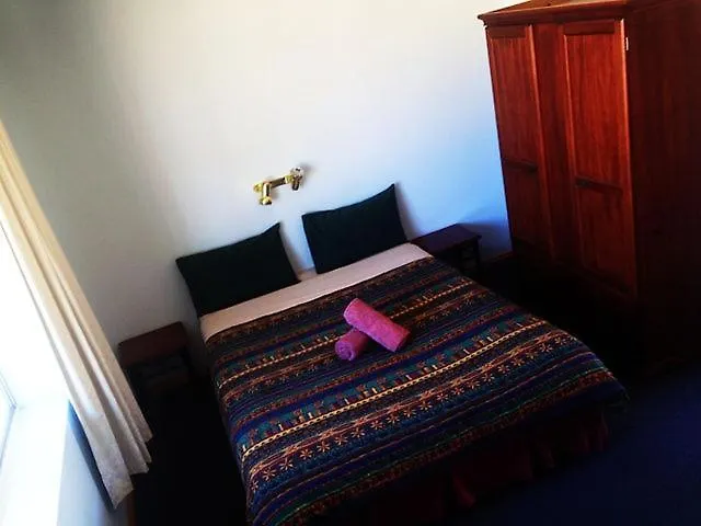 Hawker Outback Motel-1