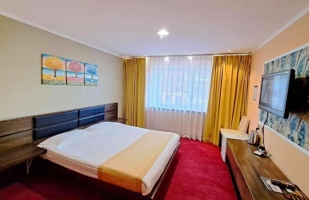 Etugen Hotel-1