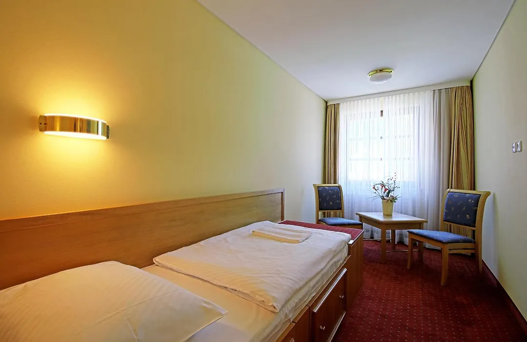 Ringhotel Warnemuender Hof-1