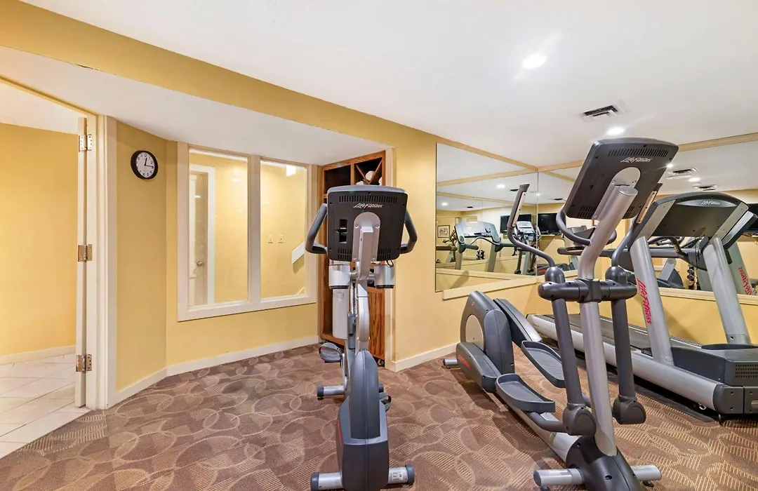 Best Western Inn & Suites Rutland-Killington-1