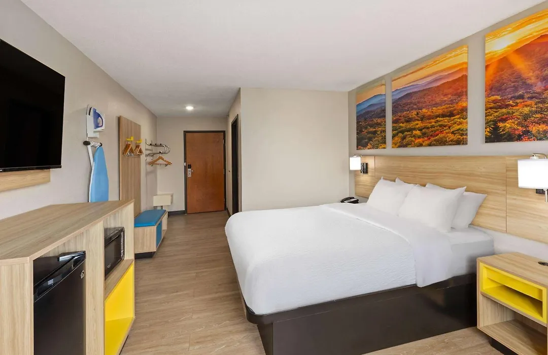 Days Inn By Wyndham Glasgow-1