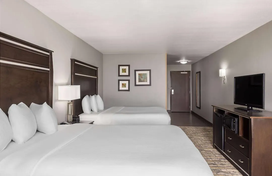 La Quinta By Wyndham Sioux Falls-1