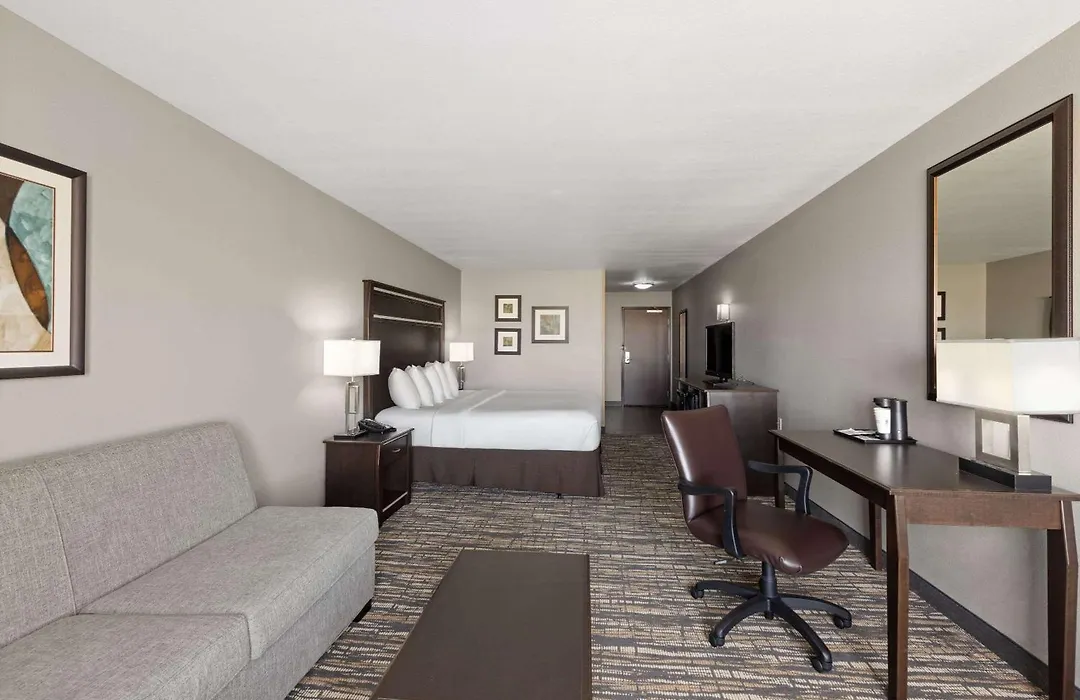 La Quinta By Wyndham Sioux Falls-1