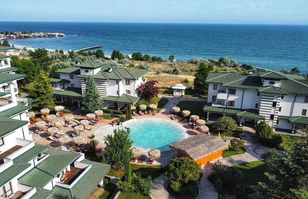 Emerald Beach Resort&Spa-1