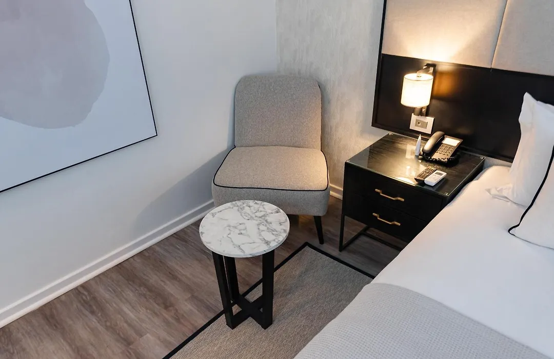 Cresta Churchill Hotel-1