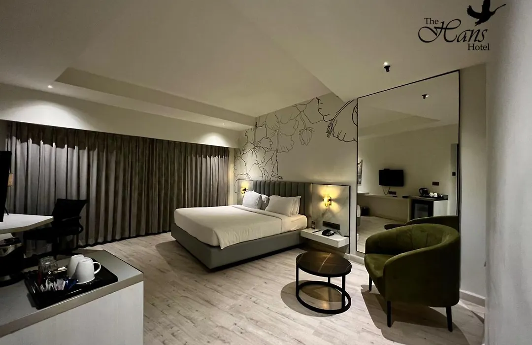 The Hans Hotel-1