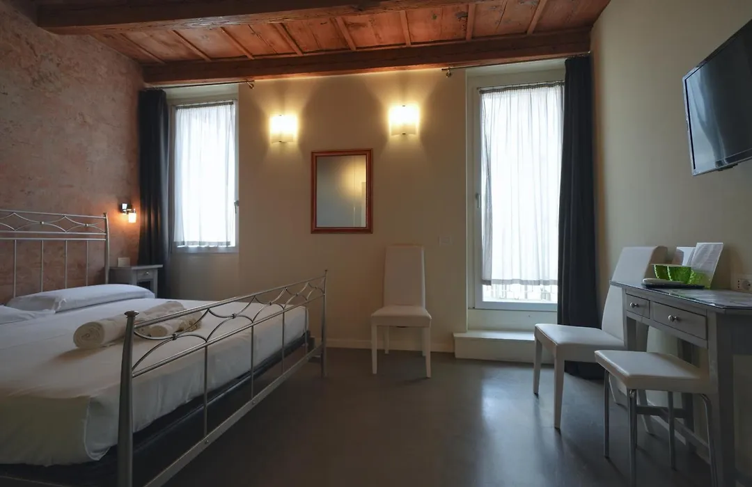 Palazzo Di Giulietta - Juliet'S Palace Verona-1