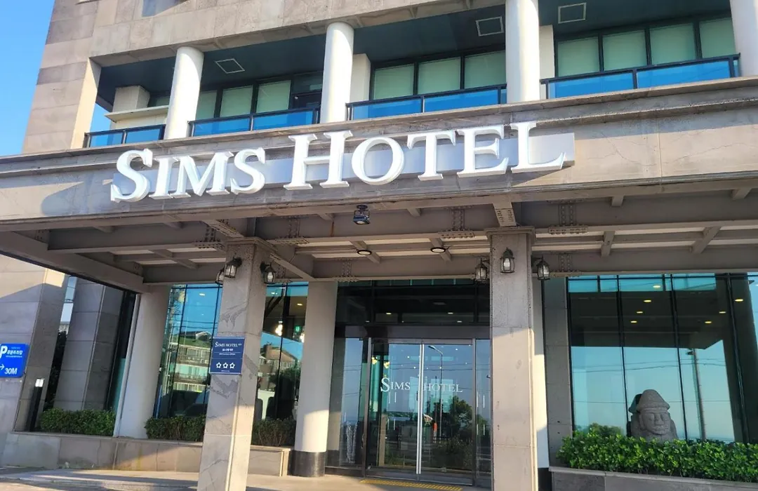 Sims Hotel-1