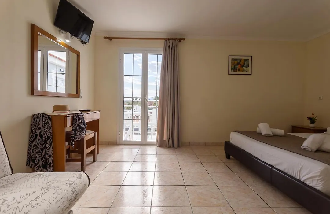 Laganas Holidays Hotel-1