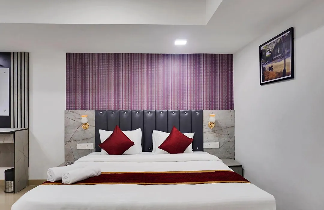 Hotel Orchard Park-1