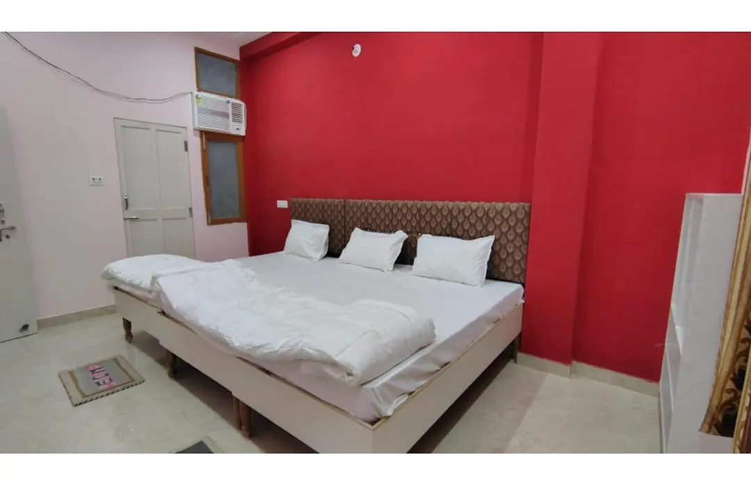 Premium Hotel - Shree Puram - Free Wi-Fi & Parking - Near The Shree Kashi Vishwanath Temple-1