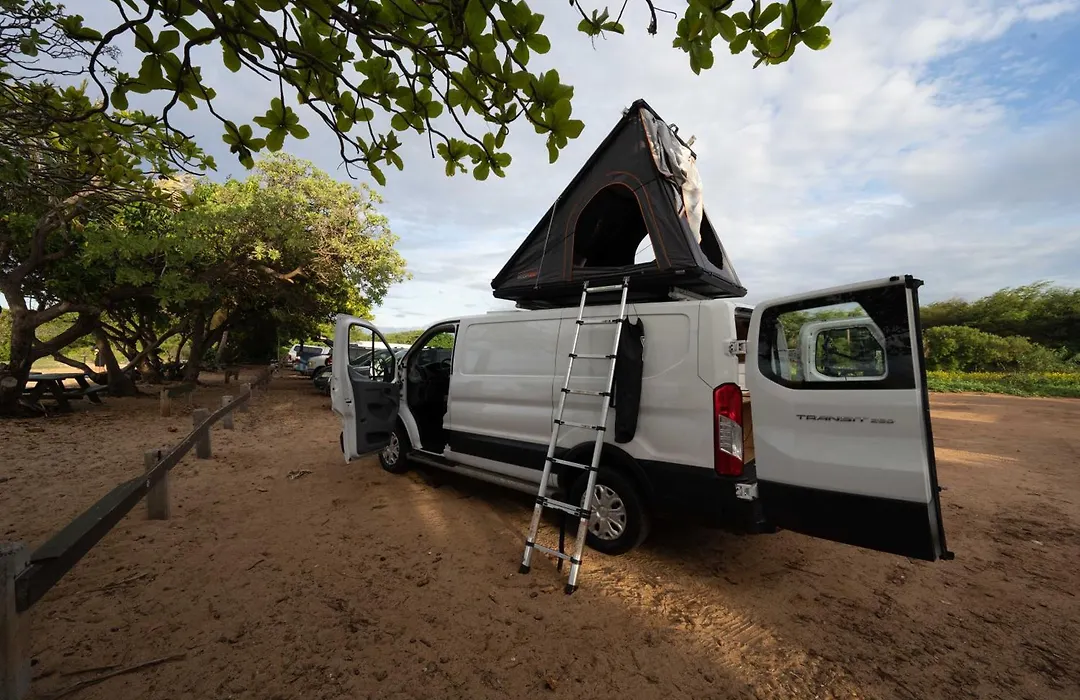 Campcar Maui Jeeps Suvs Hybrid Camper Van Rentals With Equipment And Travel Advice-1