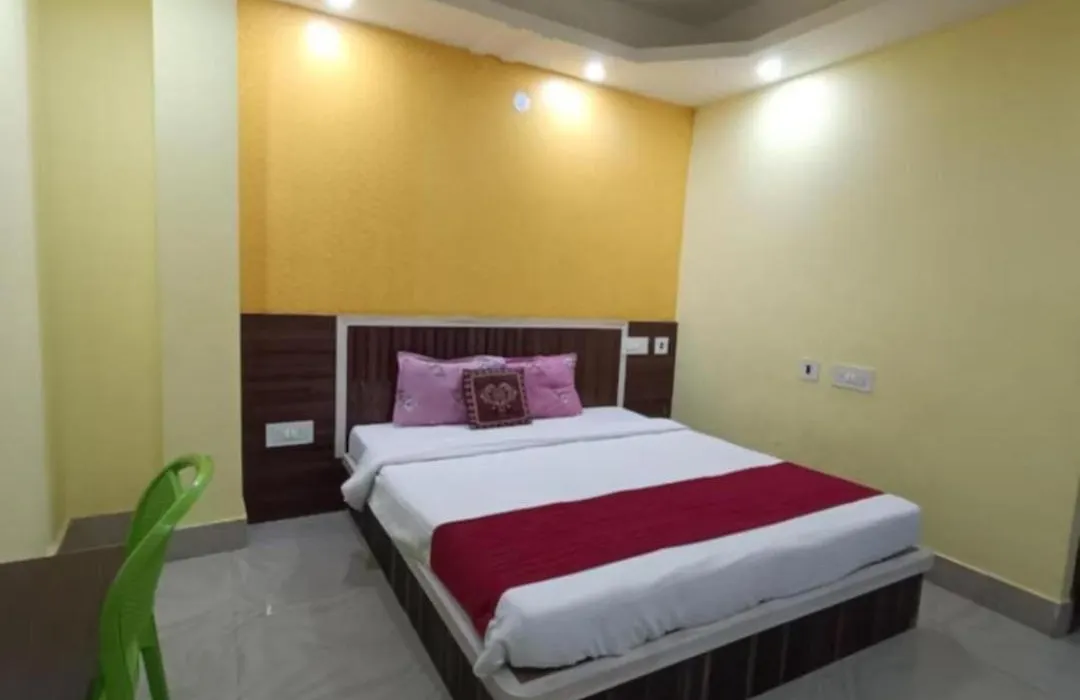 Mor Hotel Sashi Near Temple & Golden Beach Best Choice Of Travellers-1